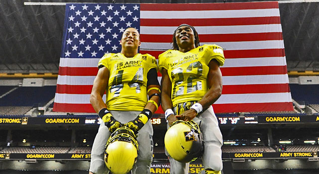 Future Notre Dame teammates Josh Barajas (left) and Asmar Bilal (right) pose together at the US Army All-American Bowl in San Antonio, Texas.  (Photographer: John Albright/Icon Sportswire)