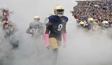 Notre Dame DE Daelin Hayes (