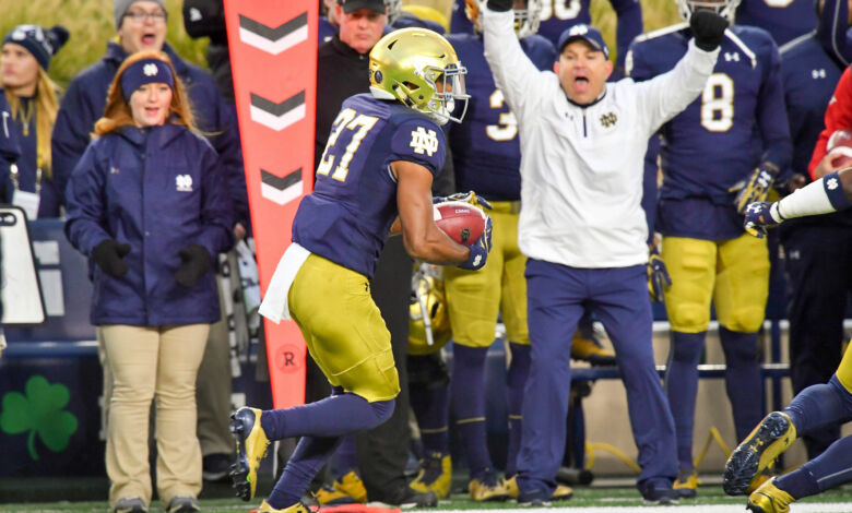Notre Dame CB Julian Love returns an INT for a TD against NC State