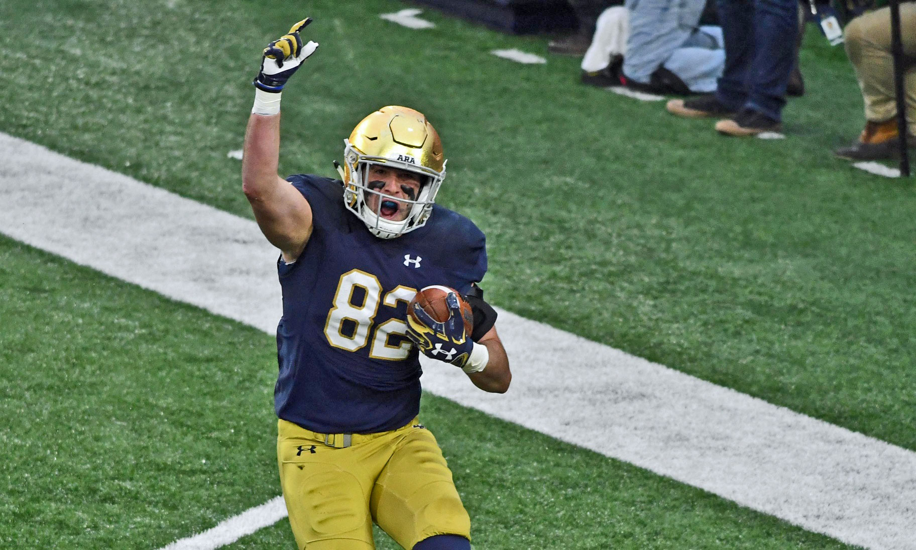 Notre Dame Football Highlights Irish Sustain Injuries, Beat Wake
