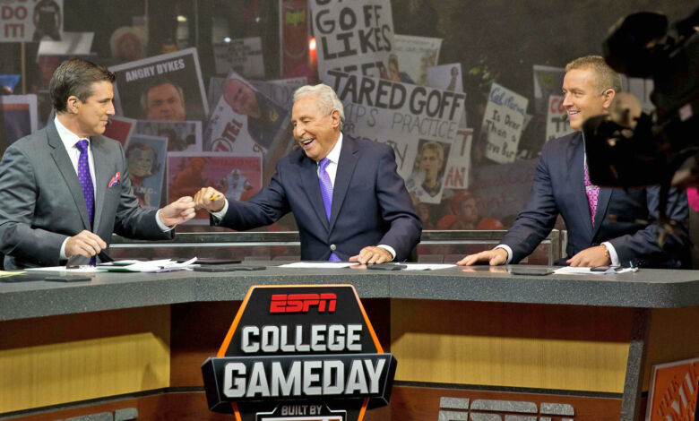 ESPN GameDay will be at Notre Dame for Week 1