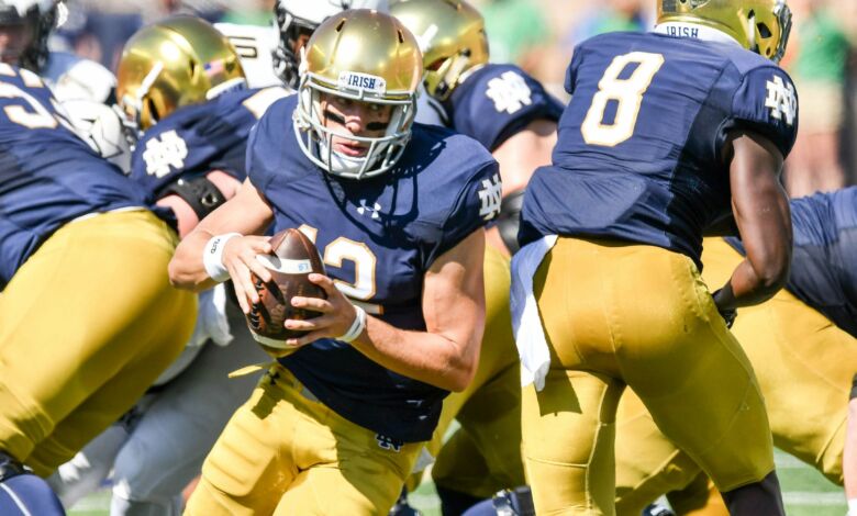 Notre Dame QB Ian Book