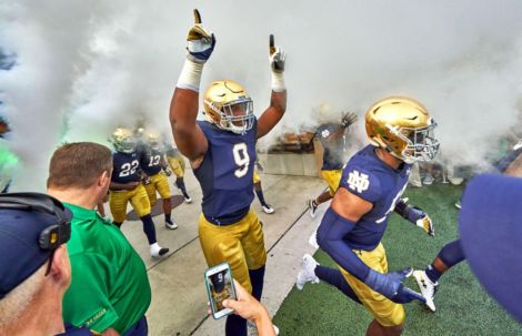 Notre Dame DE Daelin Hayes