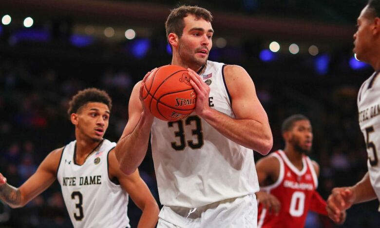 Notre Dame F John Mooney