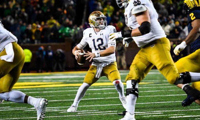 Notre Dame QB Ian Book