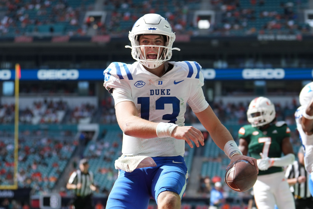 Duke quarterback Riley Leonard enters transfer portal - ESPN