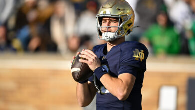 CJ Carr Is No Longer Competing - He’s Leading Notre Dame’s Offense 12 dhn221125057 ntd vs syr