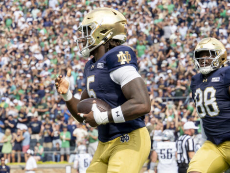 Notre Dame Fighting Irish defensive lineman Boubacar Traore (Photo by Joseph Weiser/Icon Sportswire)